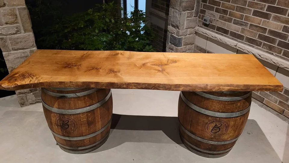 Barrel table